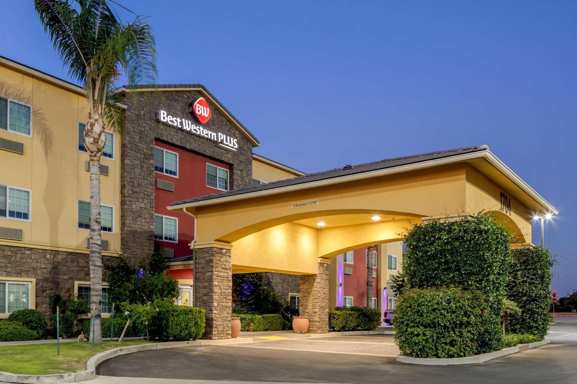 Best Western Plus Wasco Inn & Suites Exterior photo
